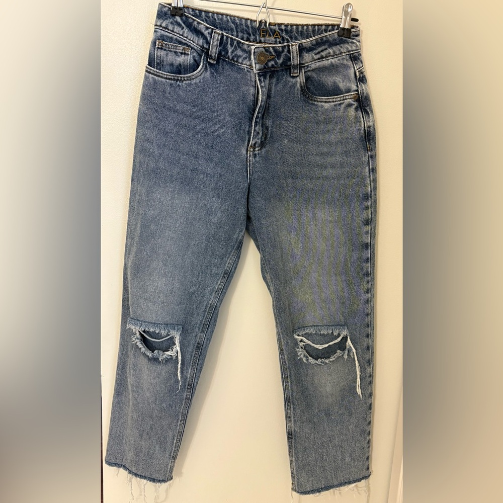 ELA Distressed Blue Straight Leg Light Wash Jeans Size: 6 Fit to size.